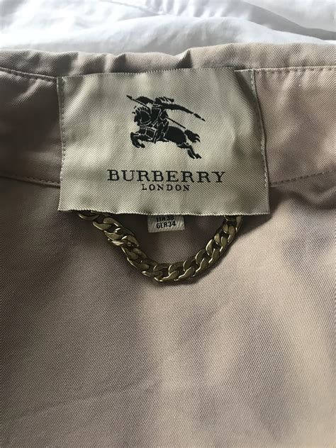 Is this label consistent with an authentic Sandringham coat